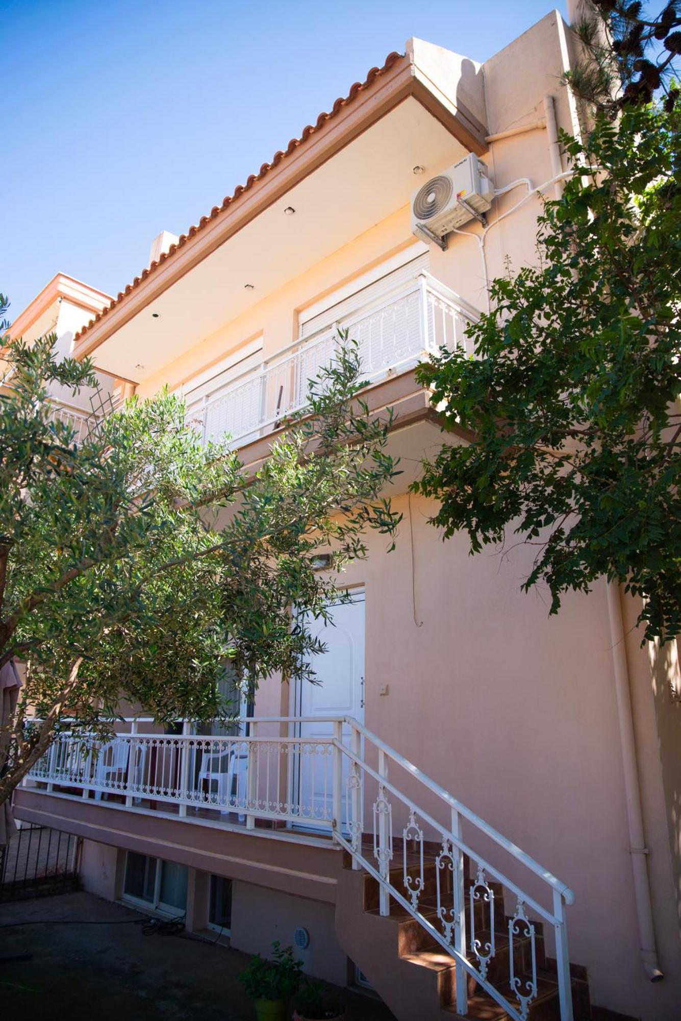 The Early Bird - Cosy 2-Floor House With Garden Βίλα Αλεξανδρούπολη Εξωτερικό φωτογραφία